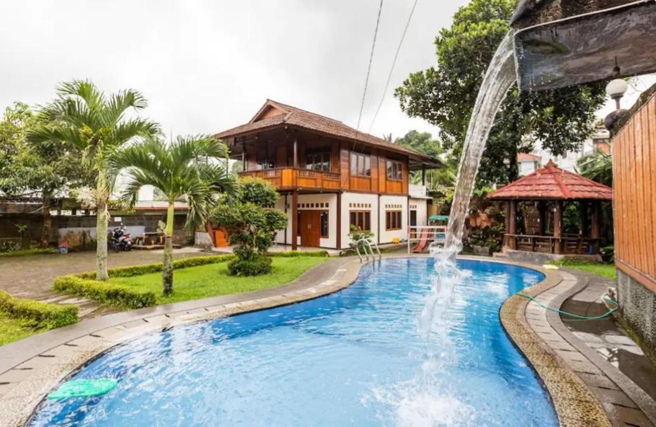Villa Anjung Balak Cisarua Eksteriør bilde