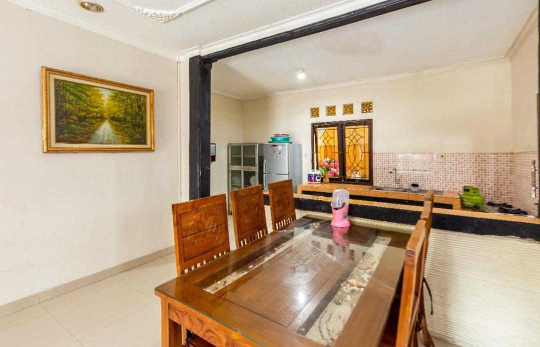 Villa Anjung Balak Cisarua Eksteriør bilde