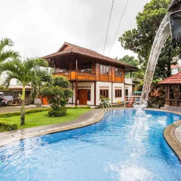 Villa Anjung Balak Cisarua Eksteriør bilde